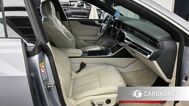 Audi A7 (4K) 2021 Серебряный из Кореи, фото 2