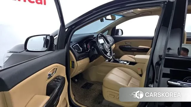 Kia All New Carnival 2018 Черный из Кореи, фото 2