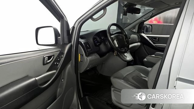 Hyundai The New Grand Starex 2018 Серебряный из Кореи, фото 2