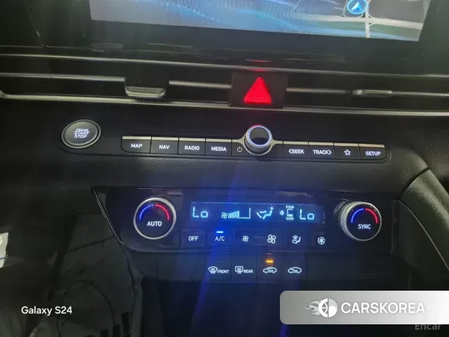 Hyundai The New Avante (CN7) 2023 Белый из Кореи, фото 2