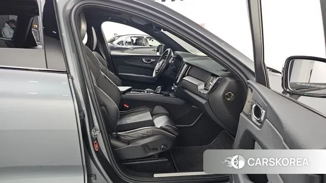 Volvo XC60 second Generation 2020 Серый из Кореи, фото 2