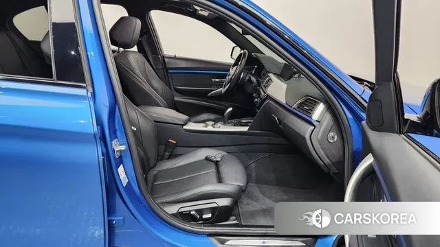 BMW 3 Series (F30) 2018 Синий из Кореи, фото 2