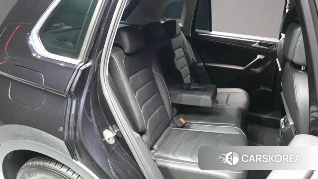 Volkswagen Tiguan second Generation 2020 Черный из Кореи, фото 2