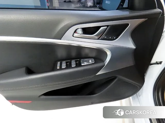 Genesis G70 2018 Белый из Кореи, фото 2