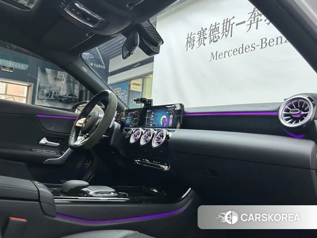 Mercedes-Benz Class A 2022 Белый из Китая, фото 2