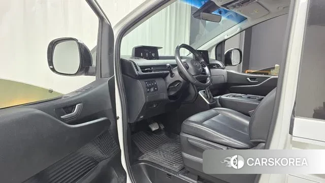 Hyundai Staria 2022 Белый из Кореи, фото 2