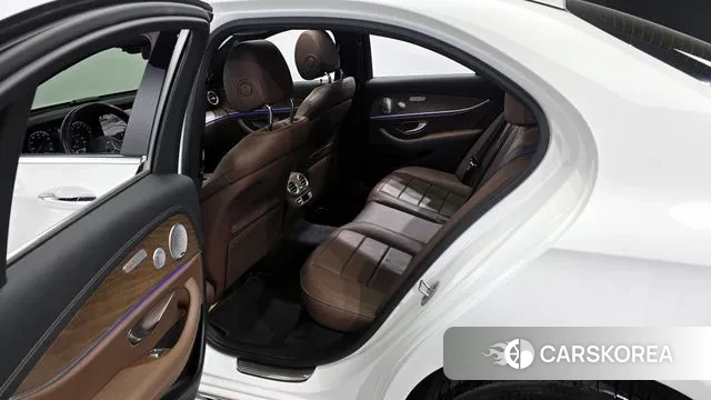 Mercedes-Benz E-Class W213 2020 Белый из Кореи, фото 2