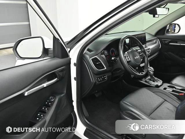 Kia Seltos 2021 Белый из Кореи, фото 2