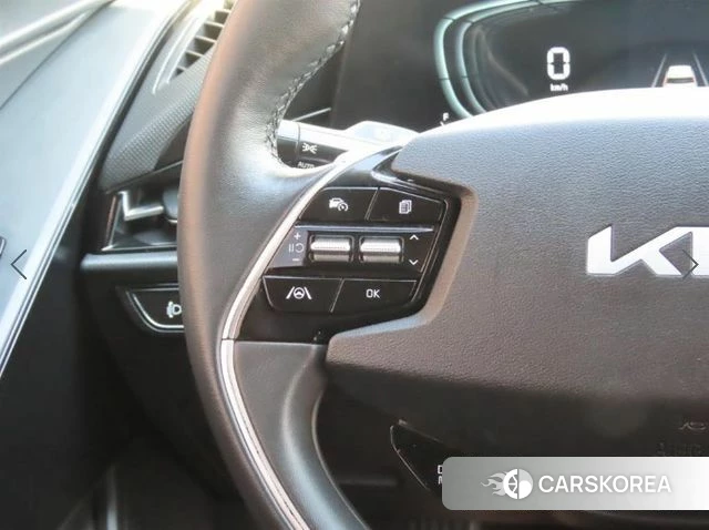 Kia Di Ol Nu Niro 2022 Белый из Кореи, фото 2