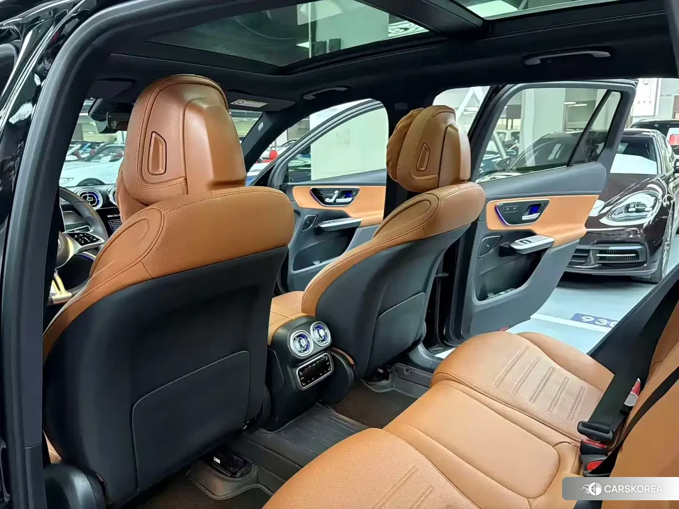 Mercedes-Benz GLC 2024 Черный из Китая, фото 2