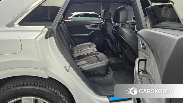 Audi Q8 (4M) 2020 Белый из Кореи, фото 2