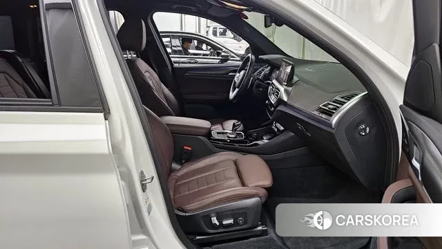 BMW X3 (G01) 2023 Белый из Кореи, фото 2