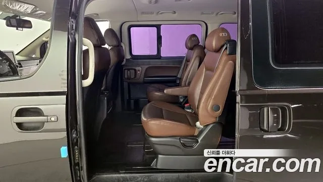 Hyundai The New Grand Starex 2018 Коричневый из Кореи, фото 2