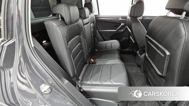 Volkswagen Tiguan second Generation 2020 Серый из Кореи, фото 2