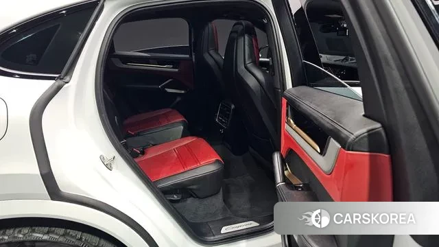 Porsche Cayenne (PO536) 2024 Белый из Кореи, фото 2