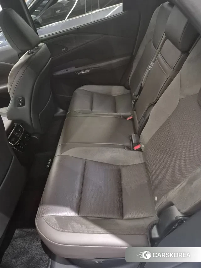 Lexus RX450h + 5th generation 2024 Жемчужный цвет из Кореи, фото 2