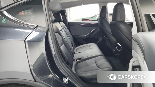 Tesla Model Y 2025 Серый из Кореи, фото 2