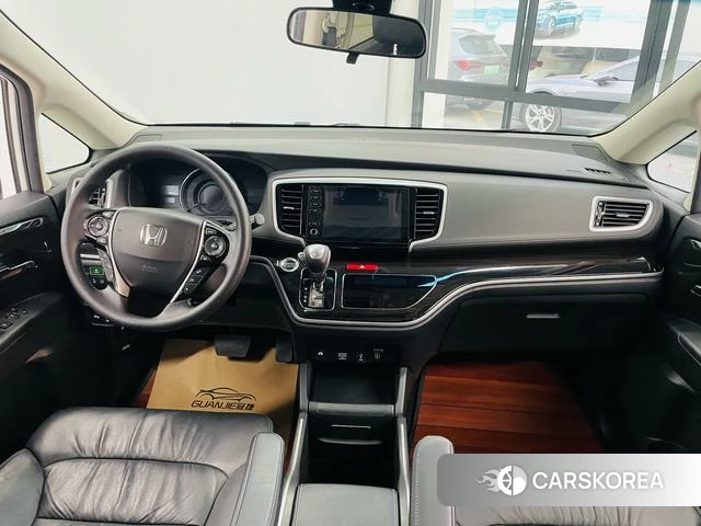 Honda Odyssey 2021 Белый из Китая, фото 2