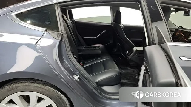 Tesla Model 3 2020 Серый из Кореи, фото 2