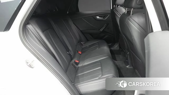 Audi Q2 2023 Белый из Кореи, фото 2
