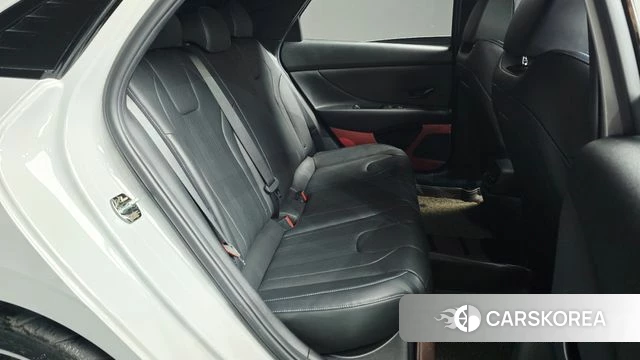 Hyundai Avante (CN7) 2022 Серебристо-серый из Кореи, фото 2