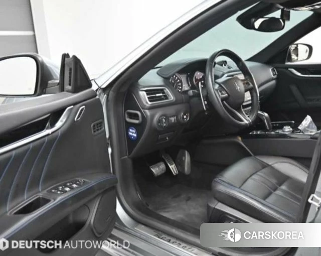 Maserati Ghibli 2021 Серебристо-серый из Кореи, фото 2