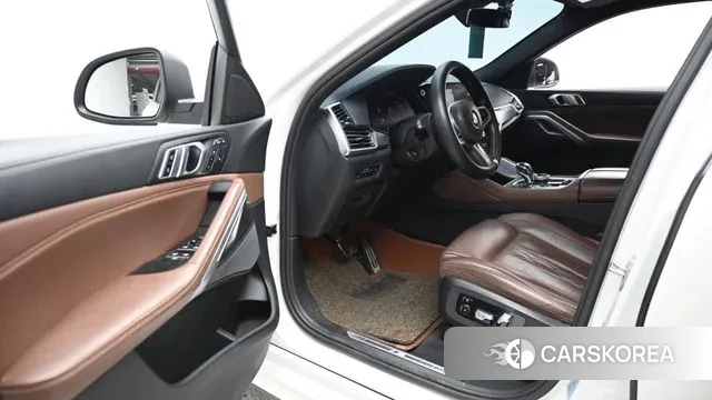 BMW X6 (G06) 2022 Белый из Кореи, фото 2