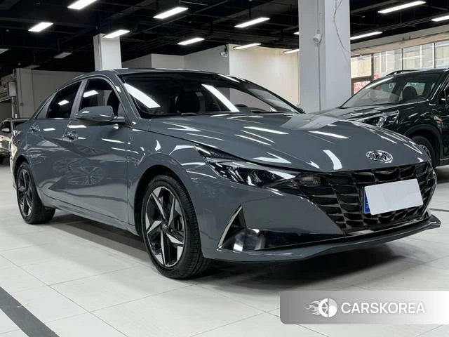 Hyundai Elantra 2023 Темно-серый из Китая, фото 2
