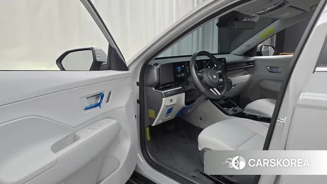 Hyundai Kona Hybrid (SX2) 2023 Серебристо-серый из Кореи, фото 2