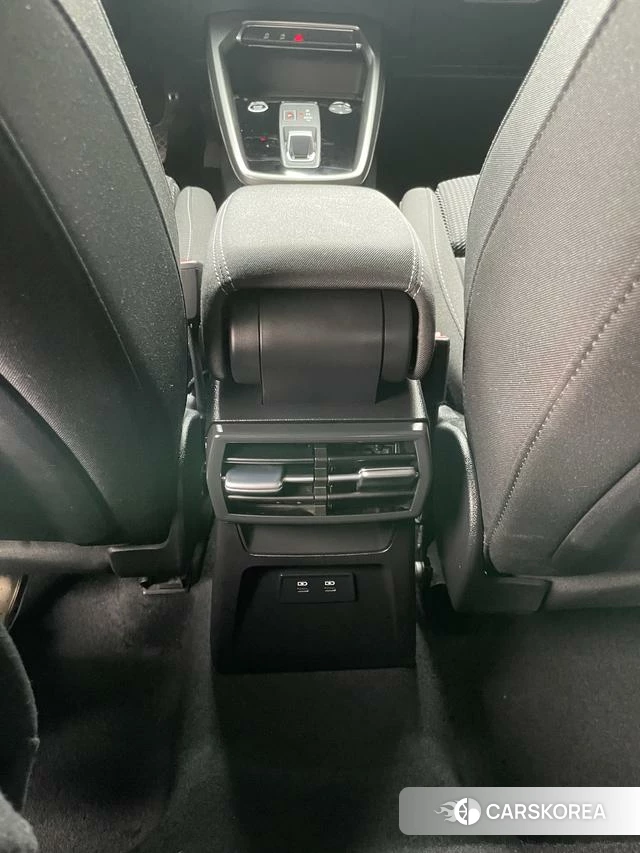 Audi A3 2023 Белый из Китая, фото 2