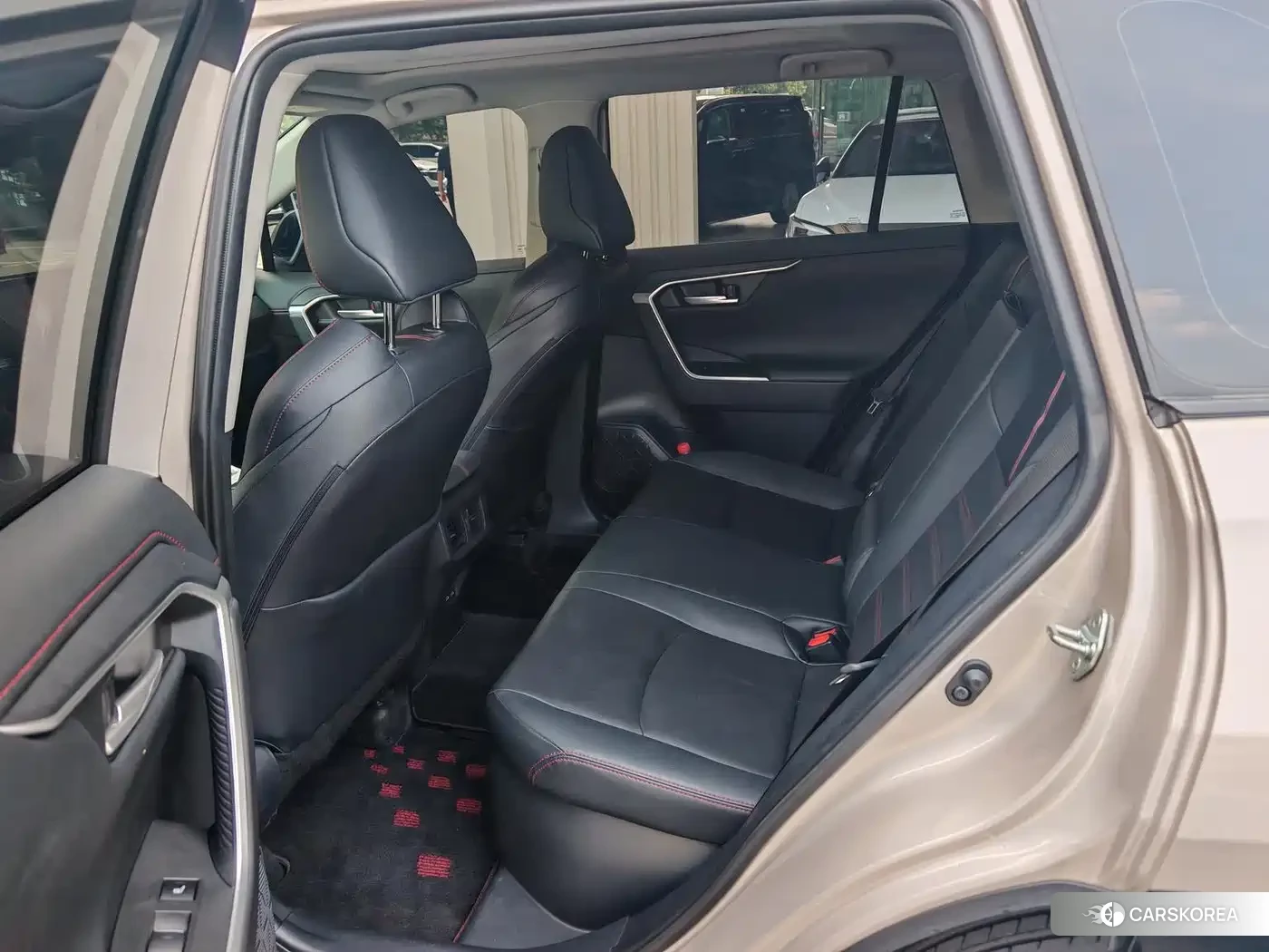Toyota Wildlander 2024 Silver/gray из Китая, фото 2