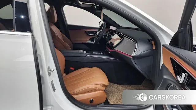 Mercedes-Benz E-Class W214 2025 Белый из Кореи, фото 2