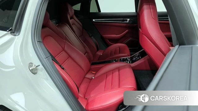 Porsche Panamera (971) 2022 Серебристо-серый из Кореи, фото 2
