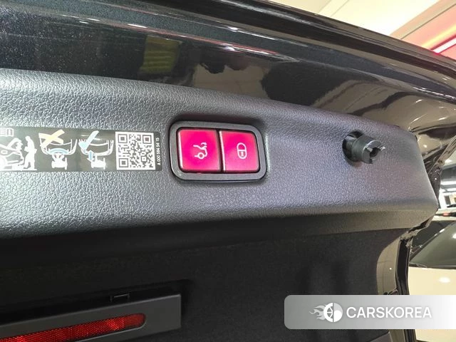 Mercedes-Benz C-Class W206 2026 Черный из Кореи, фото 2