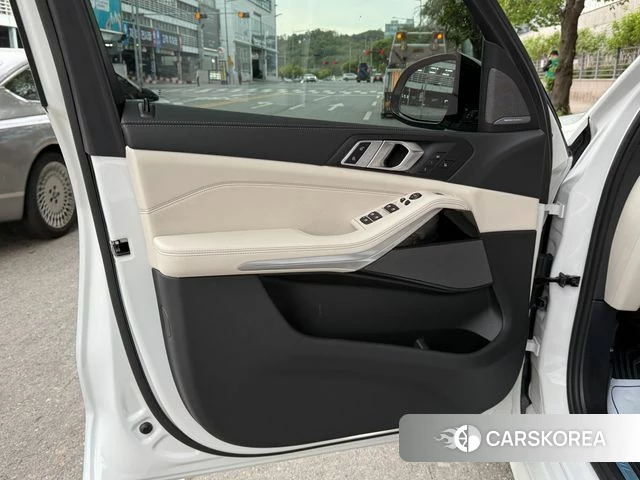 BMW X5 (G05) 2025 Белый из Кореи, фото 2