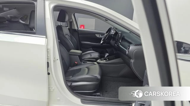 Kia Come New K3 2018 Белый из Кореи, фото 2