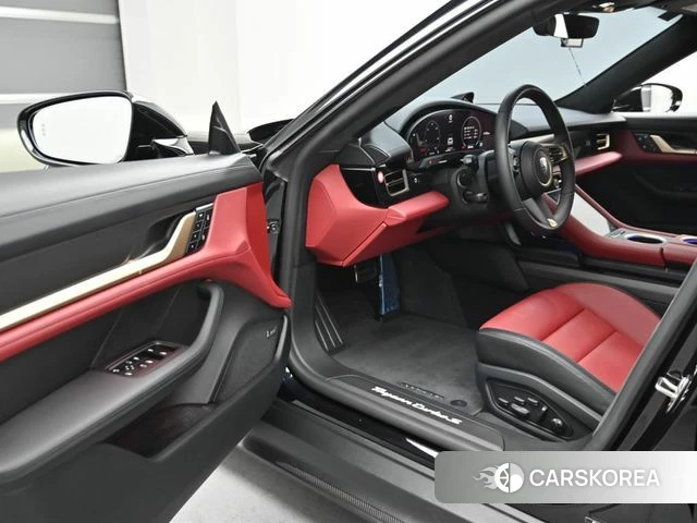 Porsche Taycan 2025 Черный из Кореи, фото 2