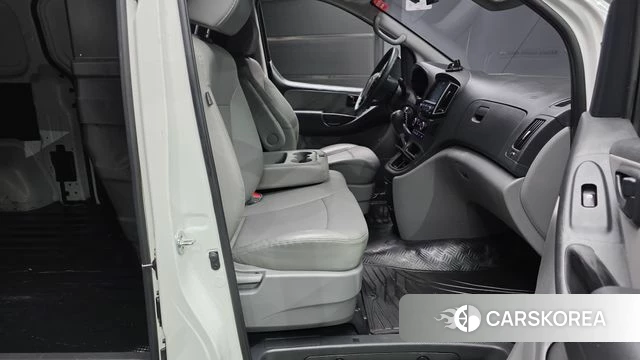 Hyundai The New Grand Starex 2019 Белый из Кореи, фото 2