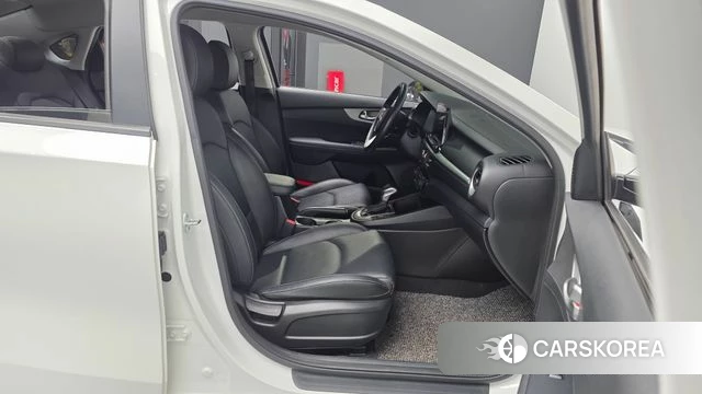 Kia Come New K3 2021 Белый из Кореи, фото 2