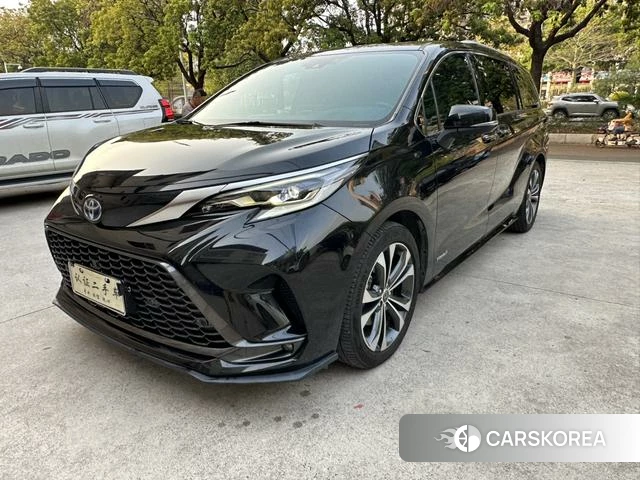 Toyota Grevia 2023 Черный из Китая, фото 2
