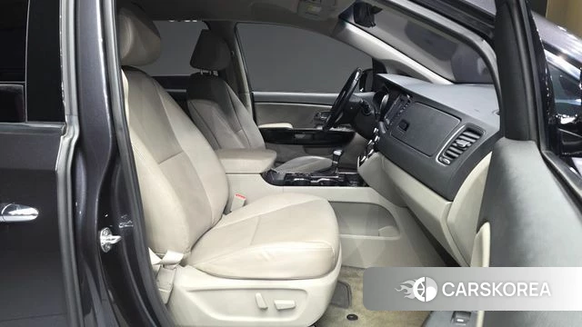 Kia The New Carnival 2020 Серый из Кореи, фото 2