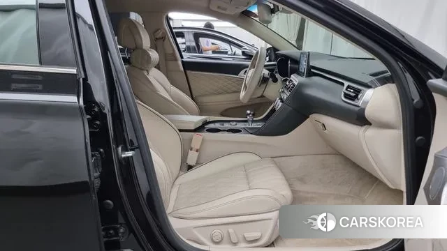 Genesis G70 2018 Черный из Кореи, фото 2