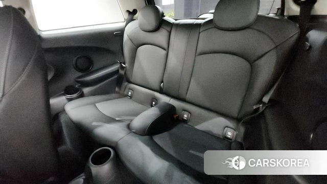 Mini Cooper 2019 Жемчужный цвет из Кореи, фото 2