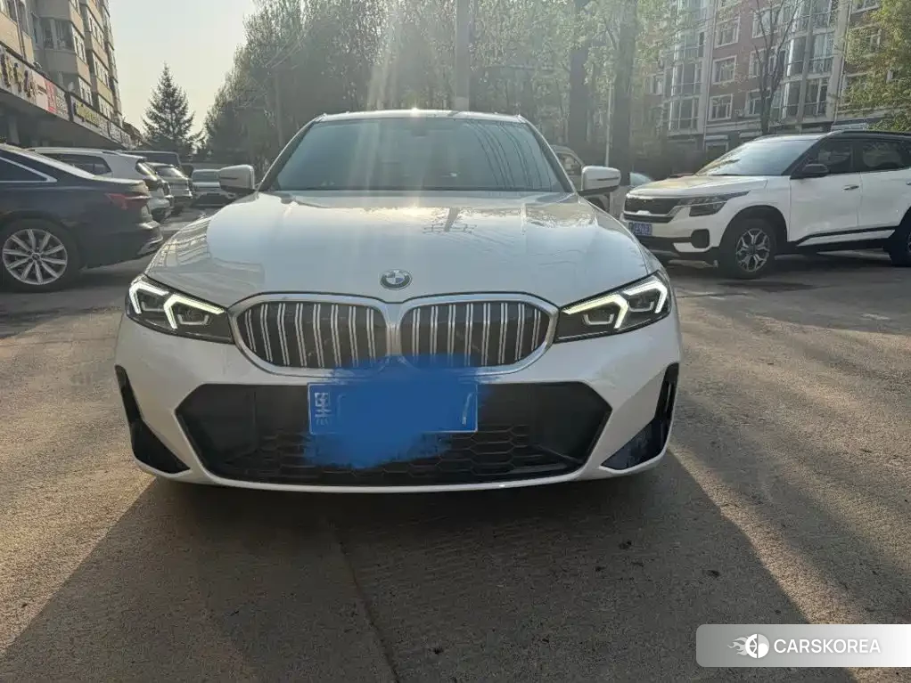 BMW 3 series 2023 Белый из Китая, фото 2