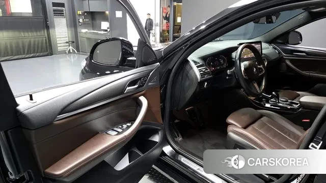 BMW X4 (G02) 2022 Черный из Кореи, фото 2