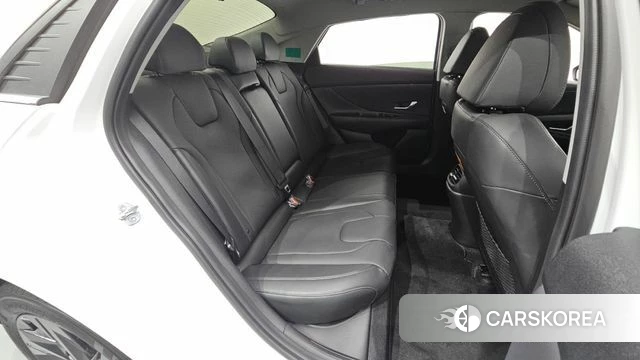 Hyundai Avante (CN7) 2023 Белый из Кореи, фото 2