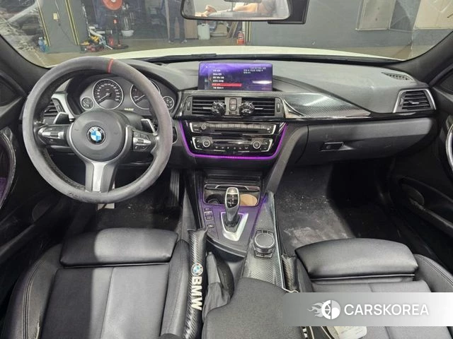 BMW 3 Series (F30) 2018 Белый из Кореи, фото 2