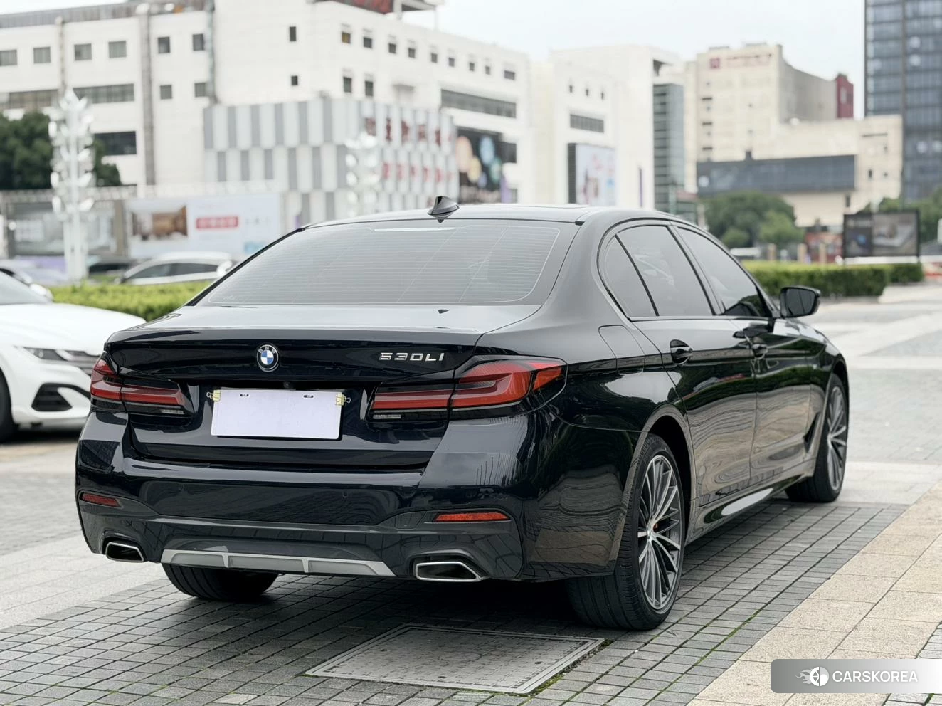 BMW 5 series 2020 Черный из Китая, фото 2