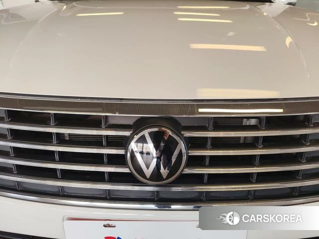 Volkswagen Lavida 2024 Белый из Китая, фото 2