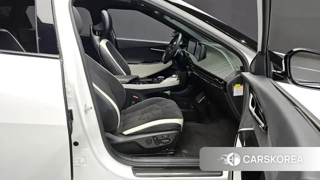 Kia EV6 2023 Белый из Кореи, фото 2